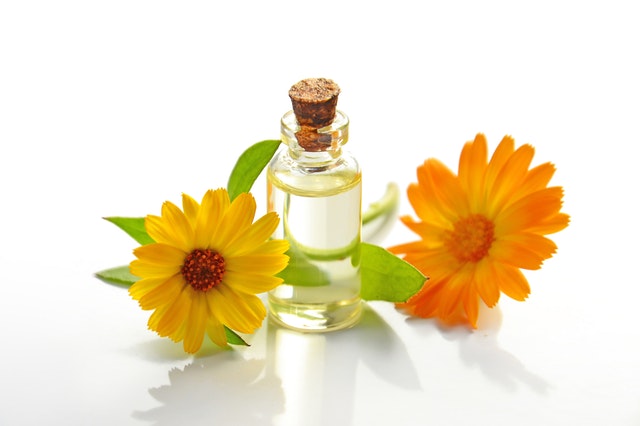 How to naturally cleanse with Oil?